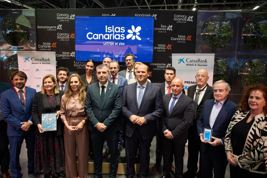 La FEHT felicita a Boutique Hotel Cordial Plaza de Santa Ana y Parue Cristobal por los premios de Caixabank entregados en FITUR 