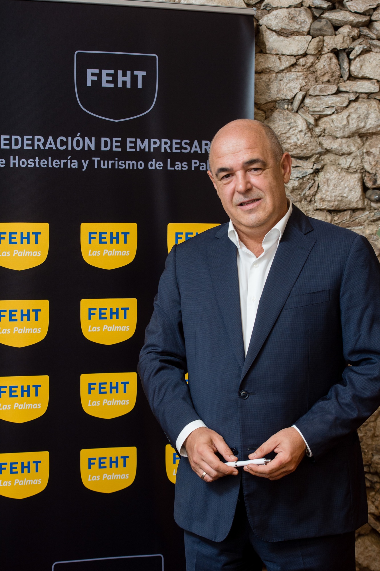 José	María	Mañaricua	es	reelegido	 como	presidente	de	la	FEHT
